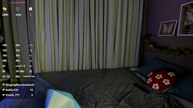 Rina_Panic Chat XXX in diretta