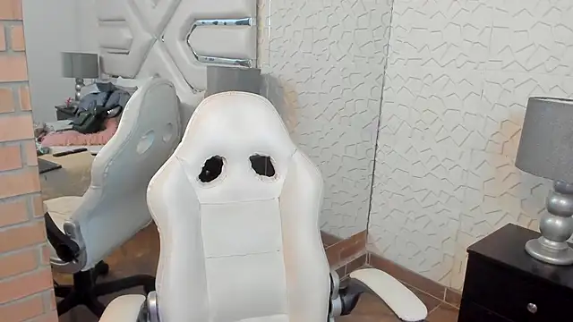 Chat +18 de KattyLilli ao vivo