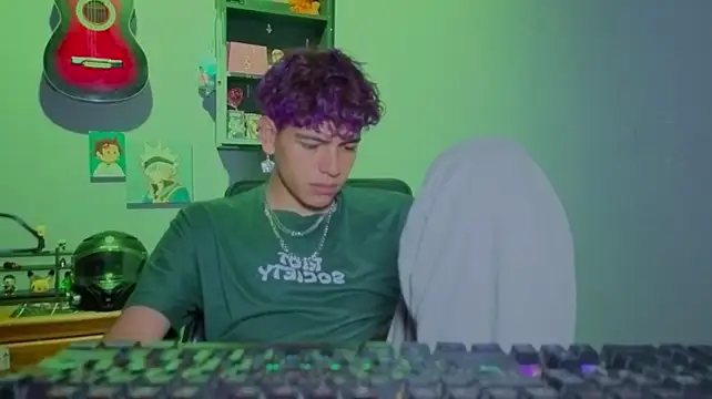 MikeyKuro Live XXX-chat
