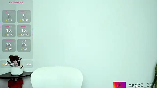 Meghann22's Live XXX Chat