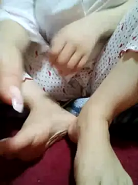Bombamom Live XXX-Chat