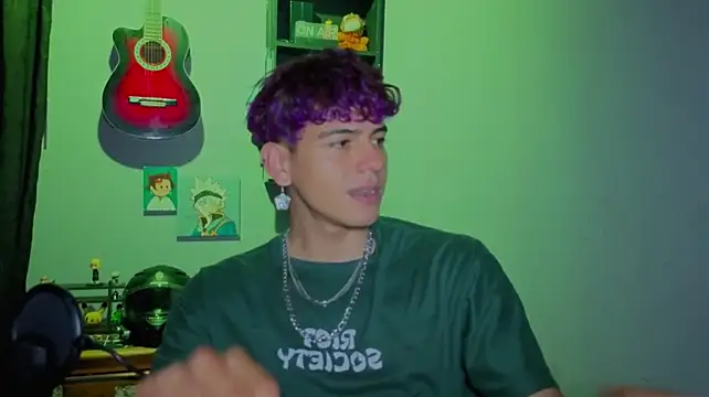 MikeyKuron Live XXX chat