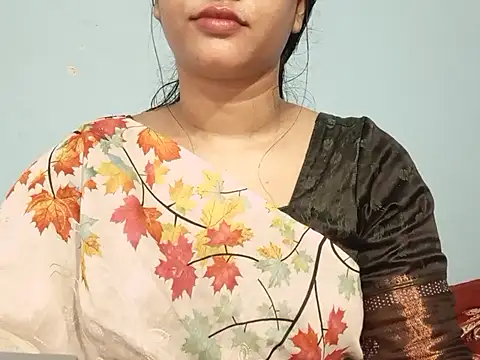 Chat +18 de Adhiti_1 ao vivo