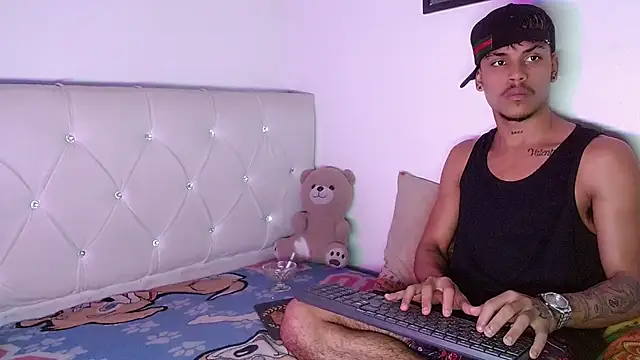 XXX chat uživo modela Angel_foxc13