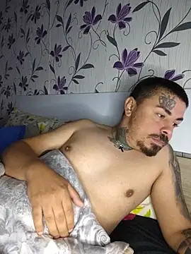 Berti3128 – Naživo XXX chat