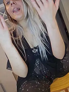 Chatroom XXX en direct de ScarletsWeb