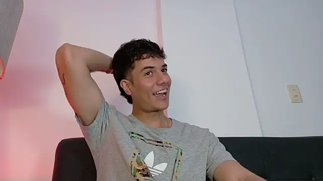 Derek_stud_ live XXX chat