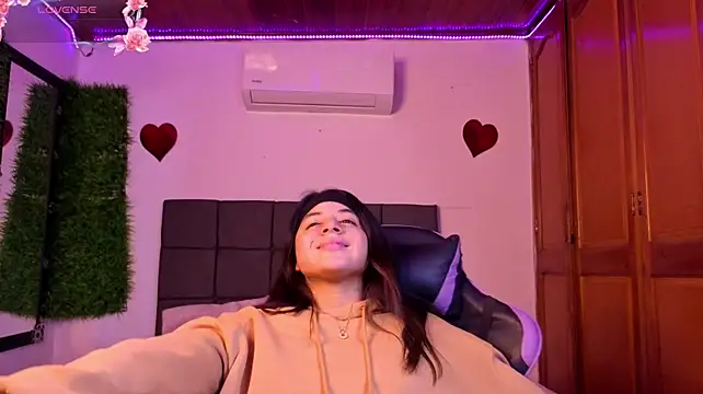IsaBluee: απευθείας συνομιλία ΧΧΧ