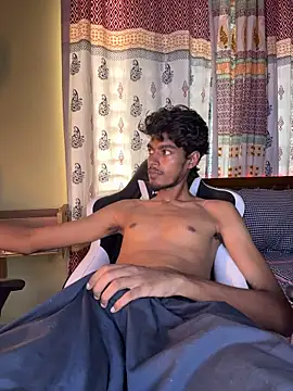 GunSlay Adlı Modelin Canlı XXX Sohbeti