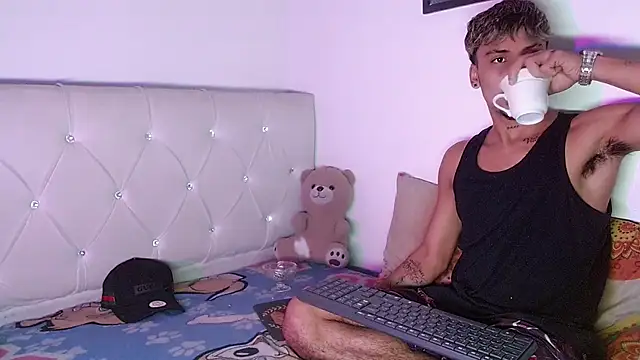Czat XXX na żywo – Angel_foxc13