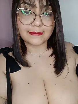 Anna_Lucia88のライブXXXチャット
