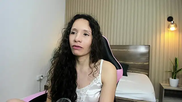 valeryn__rosse Chat XXX live