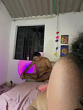 Chatroom XXX en direct de Simone_Miller