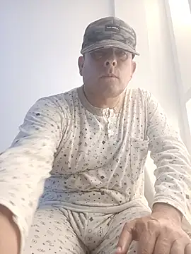 chicoguapo8's Live XXX Chat