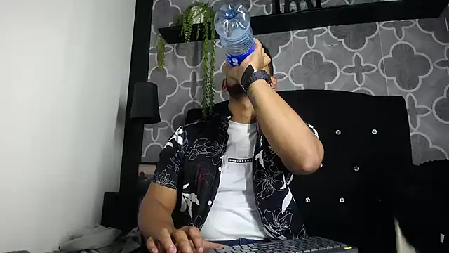 Chris_Dick23のウェブカメラショー