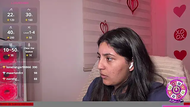cloe_small's Live XXX Chat