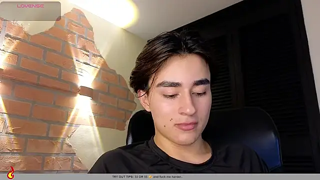 Connorr_01 – Naživo XXX chat