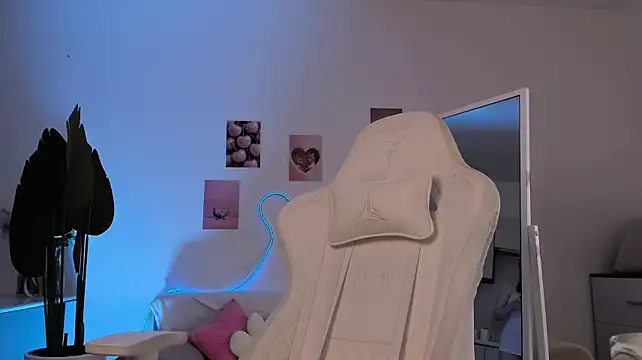 LittlePeach007 Chat XXX live