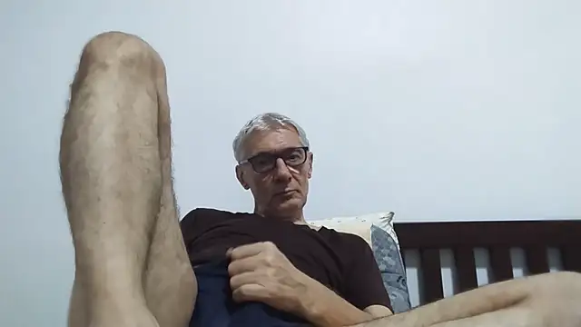 Chat +18 de BIGUNCUTHARDCOCK ao vivo
