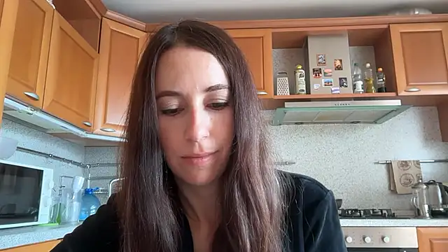XXX chat uživo modela Flamingo_Queen