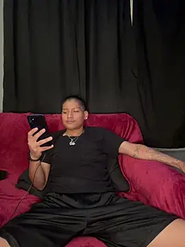 iktzx's Live XXX Chat