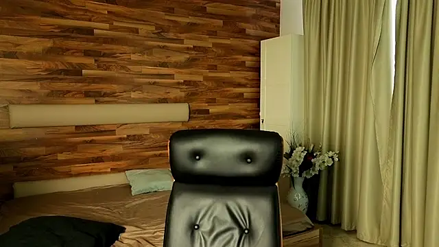 IvanHydee Adlı Modelin Canlı XXX Sohbeti