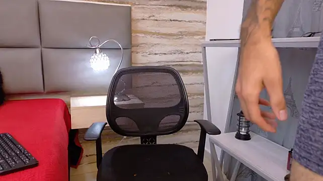 XXX chat uživo modela dashmonroe