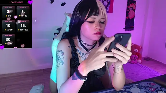 cyberd0ll66 Chat XXX in diretta
