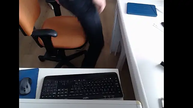 dutchpornkingn Live XXX chat