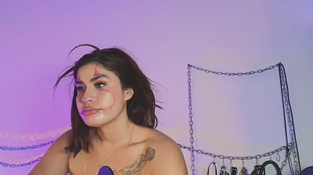 Amyyslave's Live XXX Chat