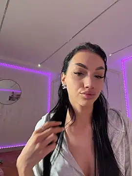 ilariea_girl Adlı Modelin Canlı XXX Sohbeti