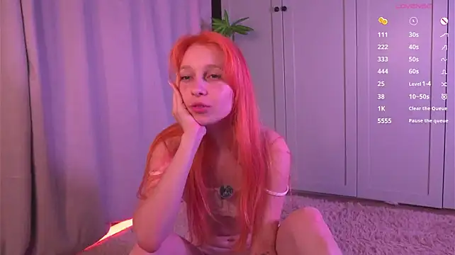 tgirlfoxy's Live XXX Chat