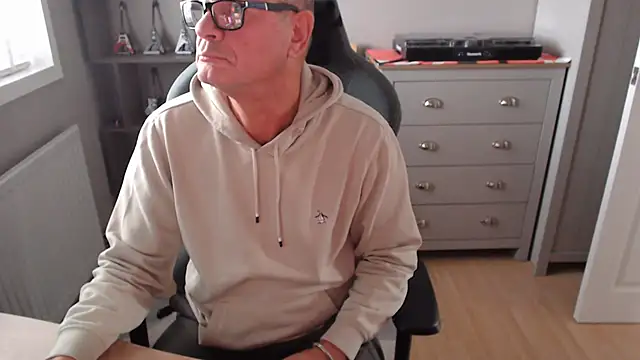 CD_Kelly live XXX chat