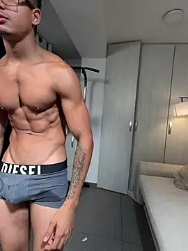 Paradise_boy__ Chat XXX live