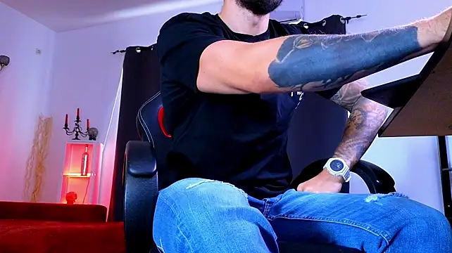 Chat XXX ao vivo de MightyAaron66