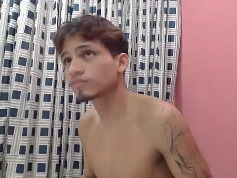 paulwalker19 – Naživo XXX chat