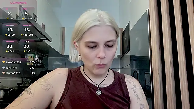 Ella_Bloom 现场XXX聊天