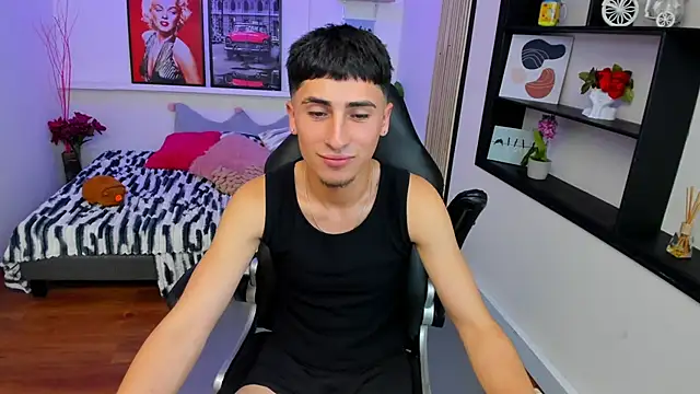 צ'אט XXX בשידור חי של Benji23_