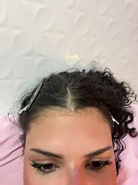 Chat +18 de lulubratzz ao vivo