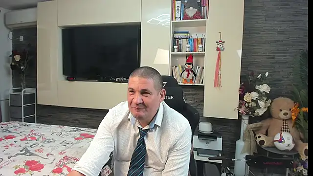 Chat +18 de SpartacusDaddy48 ao vivo