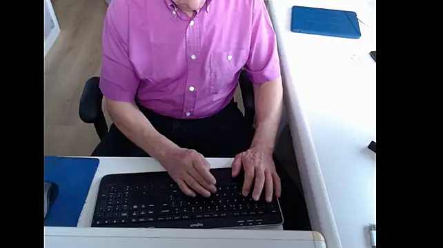 dutchpornking's Live XXX Chat