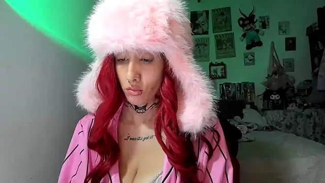 LunaDeCristall XXX чат на живо
