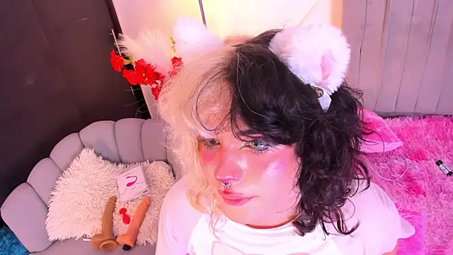 Hunter_Moon live XXX chat