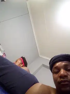 Chatroom XXX en direct de Tinyyoungboy