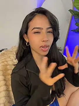 دردشة _Emily_Thompson_ الجنسية المباشرة