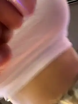 F3ckd0lllucy's Webcam Show