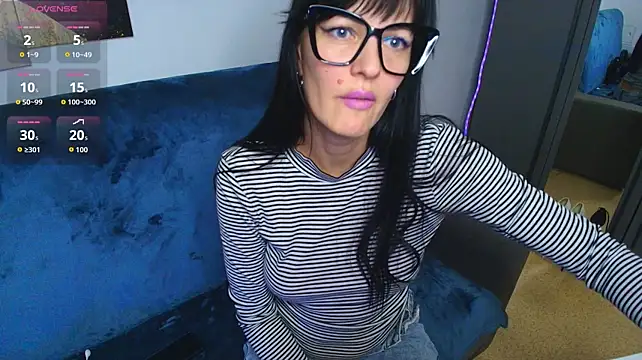 Chat +18 de Agata__Moore ao vivo