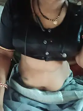 Indiansexycouple2's Live XXX Chat