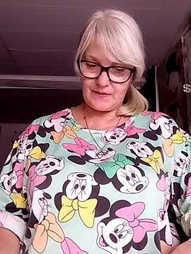 irinamaux – Naživo XXX chat