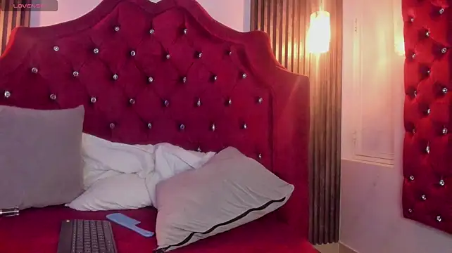 Chatroom XXX en direct de skinny_dolltrans